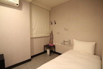Holiday Fun - Hostel