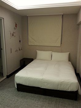 Holiday Fun - Hostel