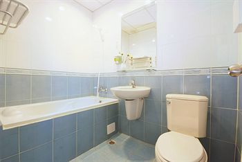 Gwoshiuan Hotel