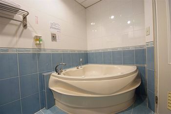 Gwoshiuan Hotel