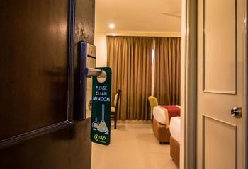 Hotel Oyo Premium Rtc Complex