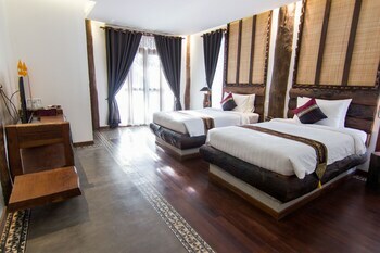 Java Wooden Villa By Aic