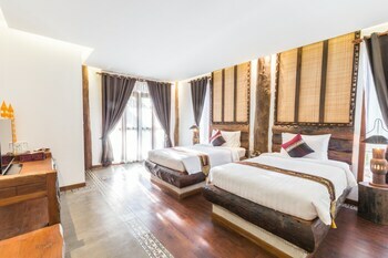 Java Wooden Villa By Aic