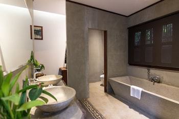 Java Wooden Villa By Aic