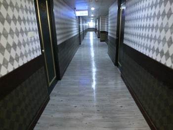 Lotus Yuan Business Hotel