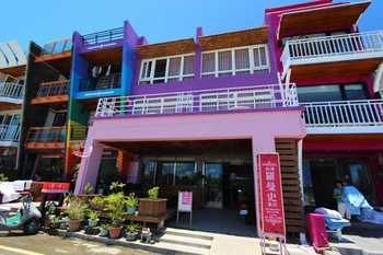 Romance Hostel