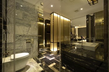 Puli Ease Hotel