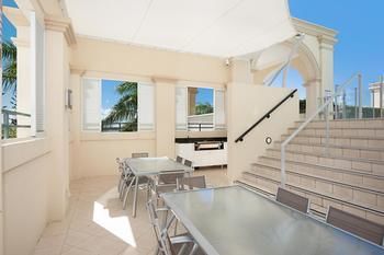 Grand Apartments