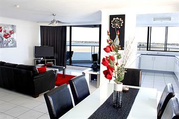 Beaconlea Tower Apartments