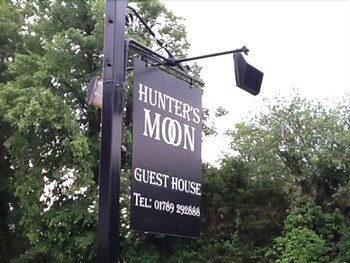 Hotel Hunter's Moon Guest House