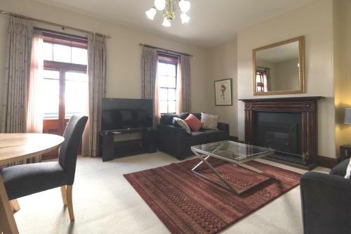 Apartments At York Mansions