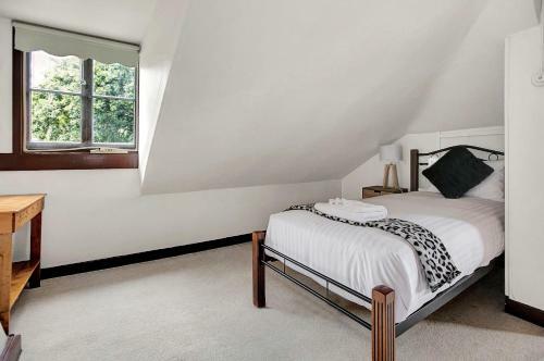 Apartments At York Mansions