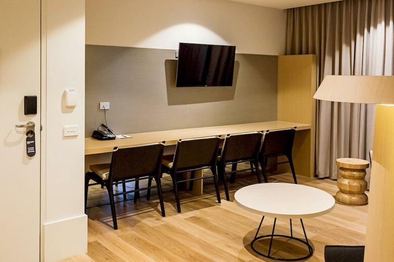 Brady Hotels