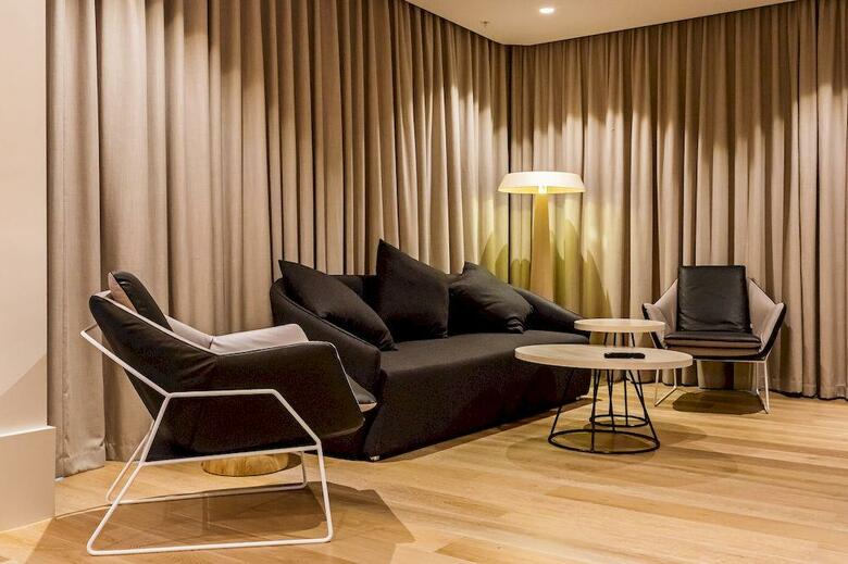 Brady Hotels