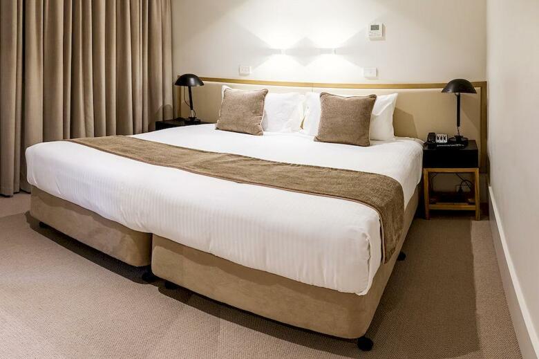 Brady Hotels