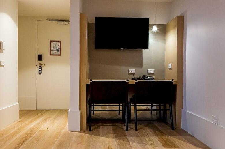 Brady Hotels