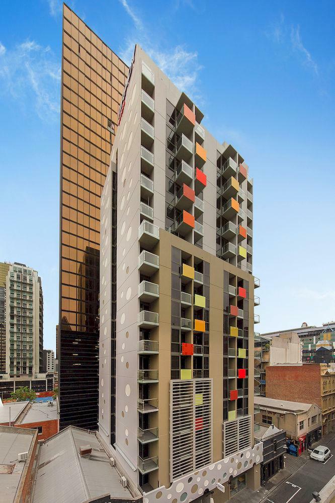 Brady Hotels