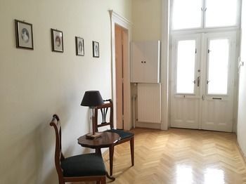 Hi5 Apartments - Central