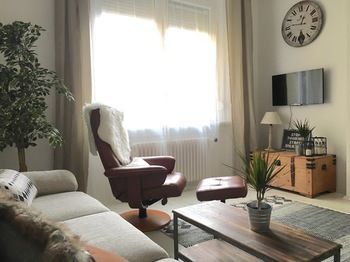 Hi5 Apartments - Central