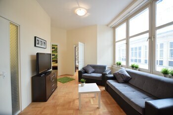 Hi5 Apartments - Central