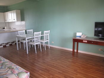 Beach Garden Hotel & Apartment
