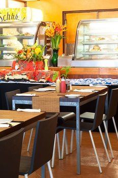 Huon Gulf Hotel & Apartments