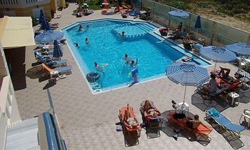 Aparthotel Artemis Apartments