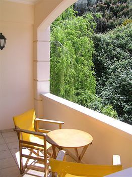 Aparthotel Artemis Apartments