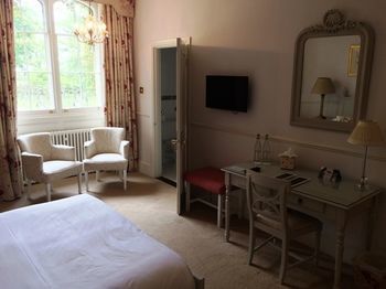 The Manor Country House Hotel
