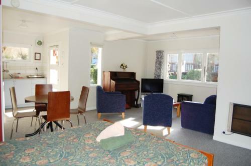 Queenstown Holiday Park & Motels Creeksyde