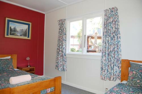 Queenstown Holiday Park & Motels Creeksyde