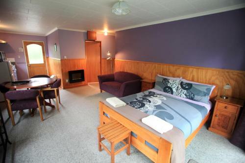 Queenstown Holiday Park & Motels Creeksyde