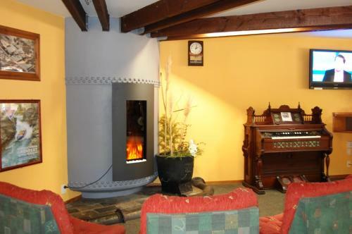 Queenstown Holiday Park & Motels Creeksyde