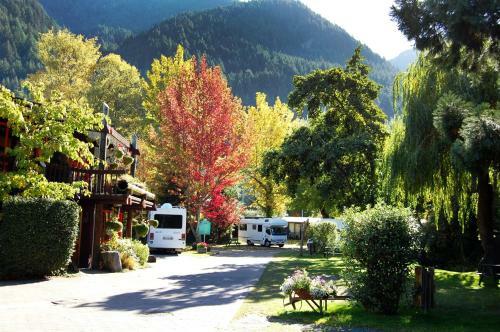 Queenstown Holiday Park & Motels Creeksyde