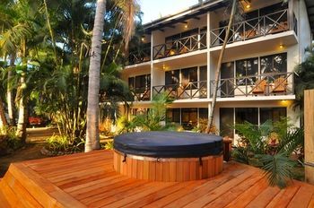 Oasis Palms Hotel