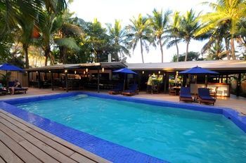 Oasis Palms Hotel