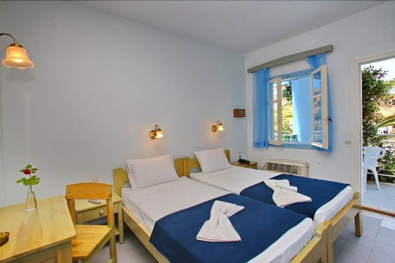 Dolphin Hotel
