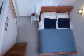 Bed & Breakfast Allenby 2