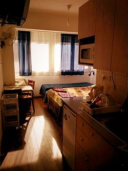 Bed & Breakfast Allenby 2