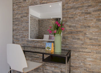 Shenkin Vilmar Apartments