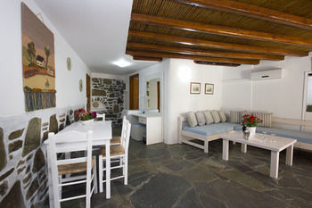 Hotel Sourmeli Garden