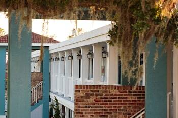 Motel Southern Oaks Inn