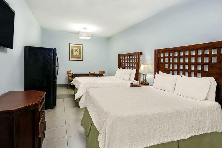 La Copa Inn Beach Hotel