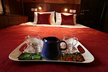 Albergue Basilica Hotel
