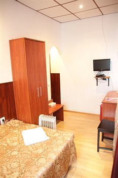 Albergue Basilica Hotel