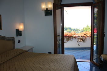Hostal Hotel Myage