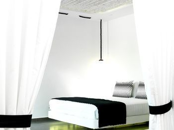 Hotel San Marino Suites