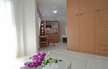Aparthotel Sea Breeze