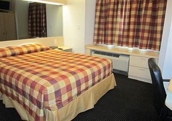 Hotel Rodeway Inn & Suites