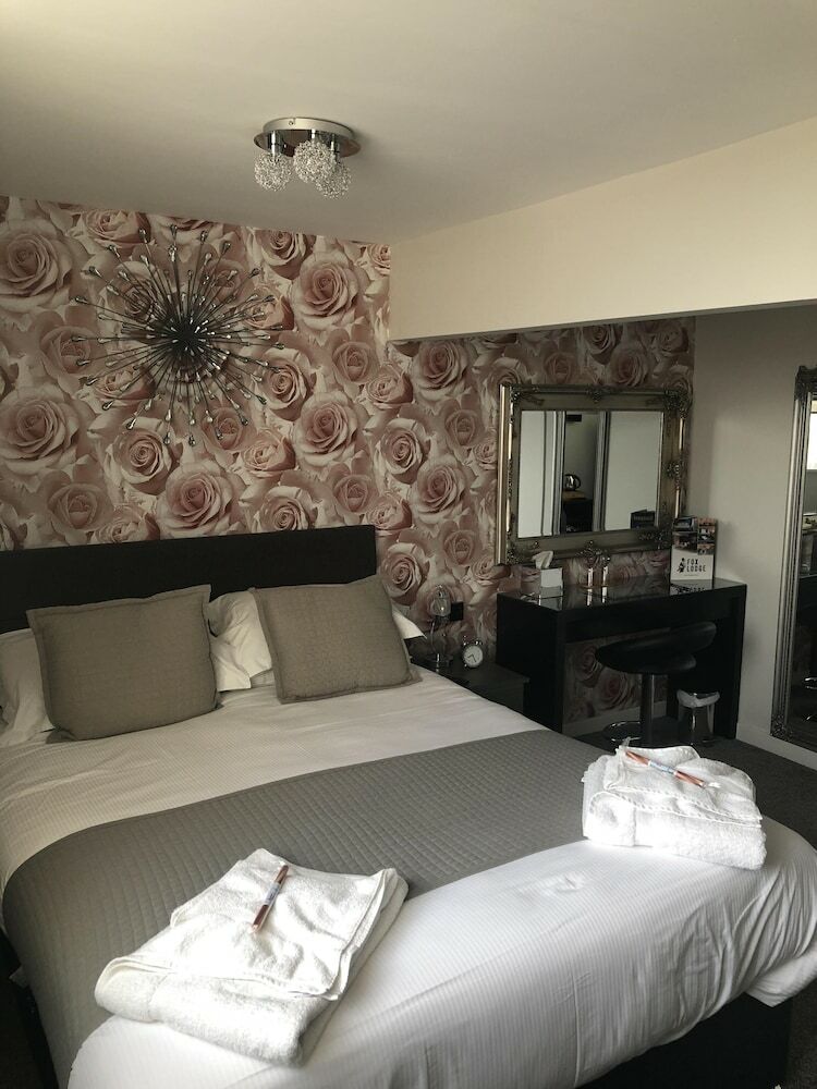 Hotel Ash Lodge - Guest House